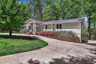 400 Paradise Circle, Townville, SC 29689