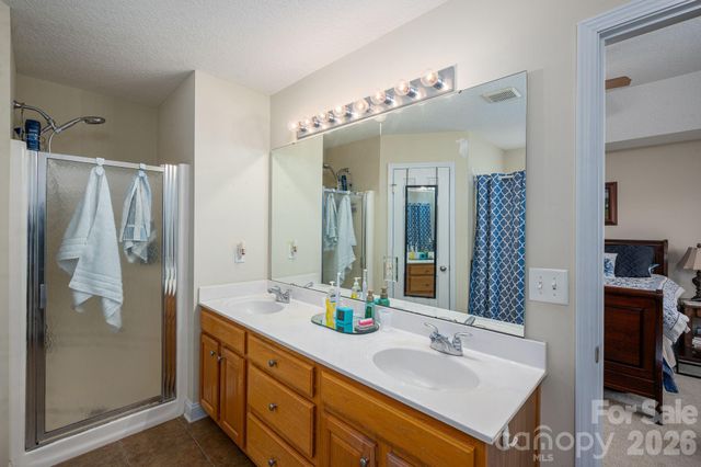 104 Lakewood Drive, Kings Mountain, NC 28086