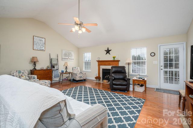 104 Lakewood Drive, Kings Mountain, NC 28086