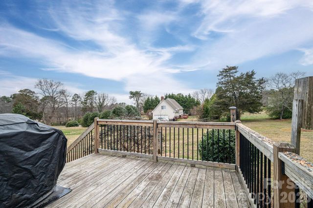 104 Lakewood Drive, Kings Mountain, NC 28086