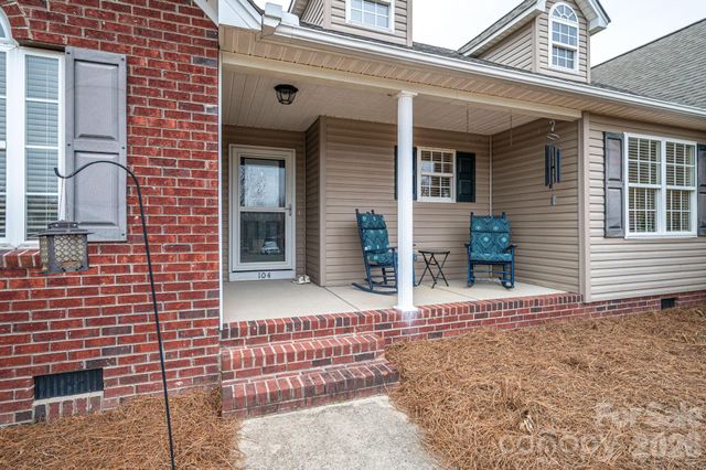 104 Lakewood Drive, Kings Mountain, NC 28086