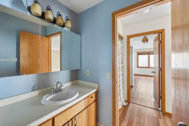 3058 Lake Shore Drive A, Minneapolis, MN 55416