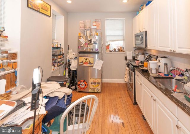 2445 LAKEVIEW AVE, Baltimore, MD 21217