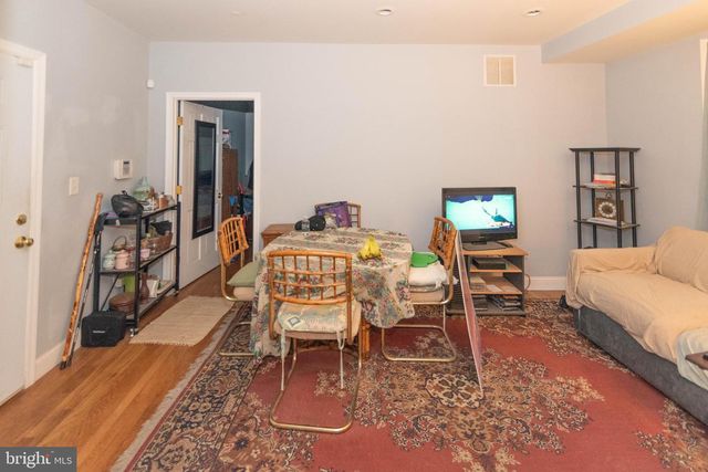 2445 LAKEVIEW AVE, Baltimore, MD 21217