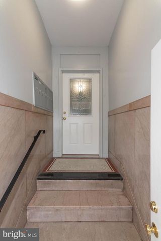 2445 LAKEVIEW AVE, Baltimore, MD 21217