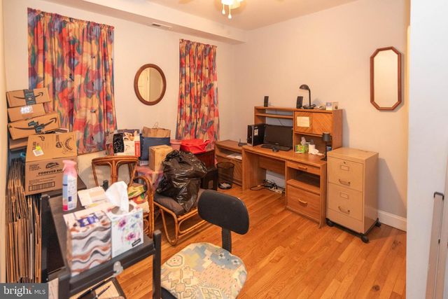 2445 LAKEVIEW AVE, Baltimore, MD 21217