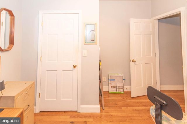 2445 LAKEVIEW AVE, Baltimore, MD 21217