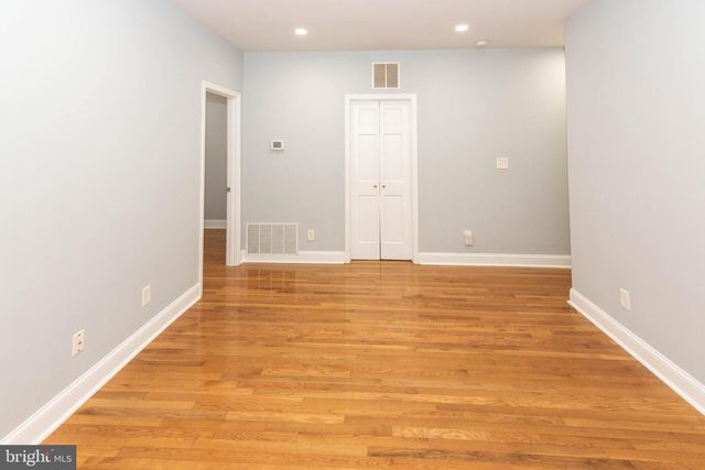 2445 LAKEVIEW AVE, Baltimore, MD 21217