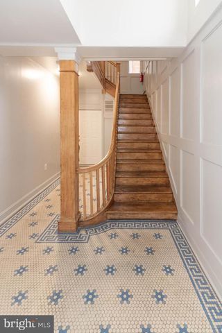 2445 LAKEVIEW AVE, Baltimore, MD 21217