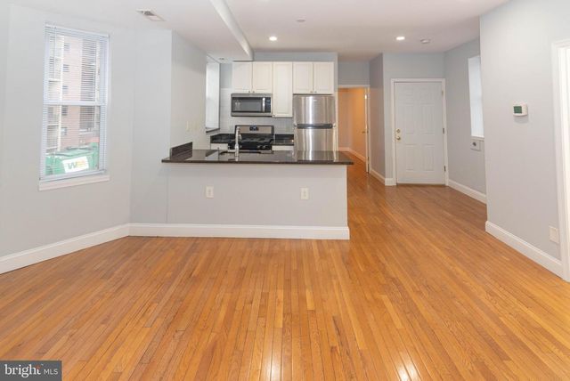 2445 LAKEVIEW AVE, Baltimore, MD 21217