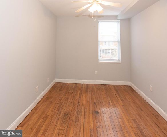 2445 LAKEVIEW AVE, Baltimore, MD 21217