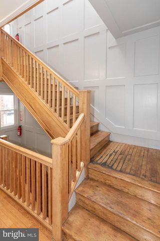 2445 LAKEVIEW AVE, Baltimore, MD 21217