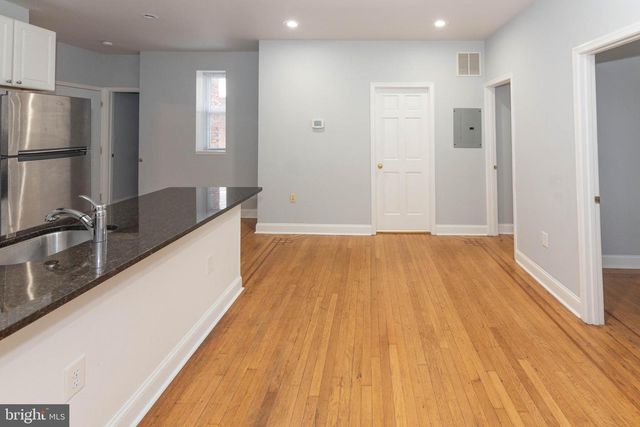 2445 LAKEVIEW AVE, Baltimore, MD 21217