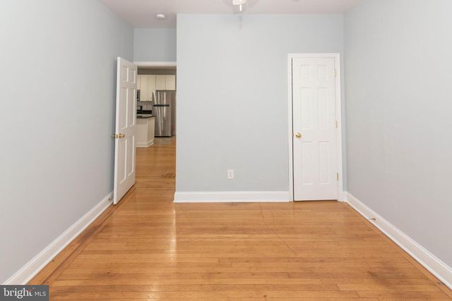 2445 LAKEVIEW AVE, Baltimore, MD 21217