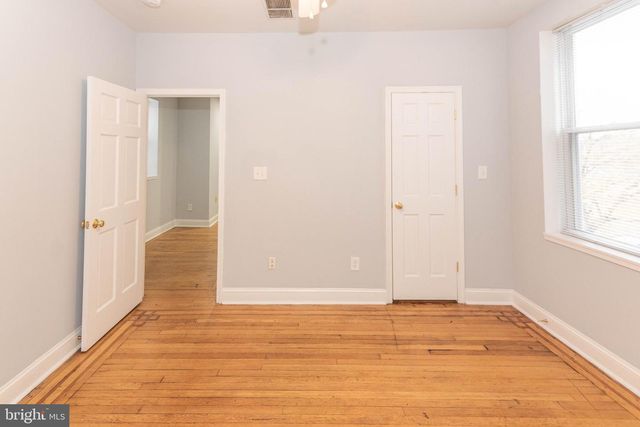 2445 LAKEVIEW AVE, Baltimore, MD 21217