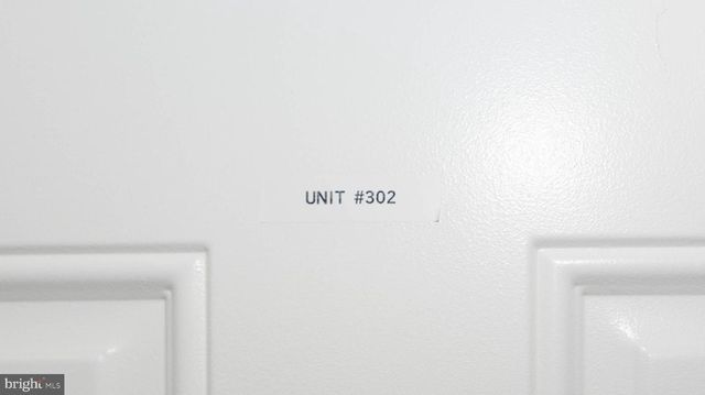 2445 LAKEVIEW AVE, Baltimore, MD 21217