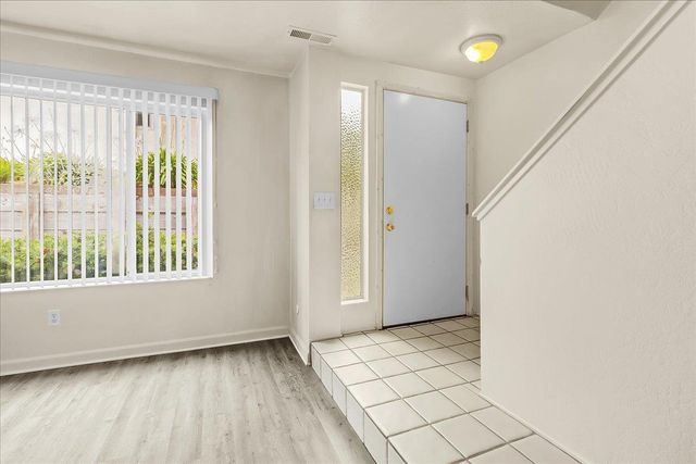 3137 Seacrest Avenue 17, Marina, CA 93933