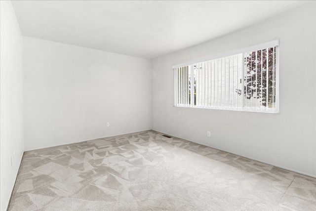 3137 Seacrest Avenue 17, Marina, CA 93933