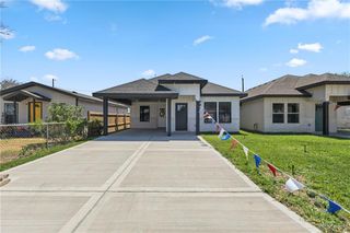 1214 1/2 E Sanchez Street, Pharr, TX 78577