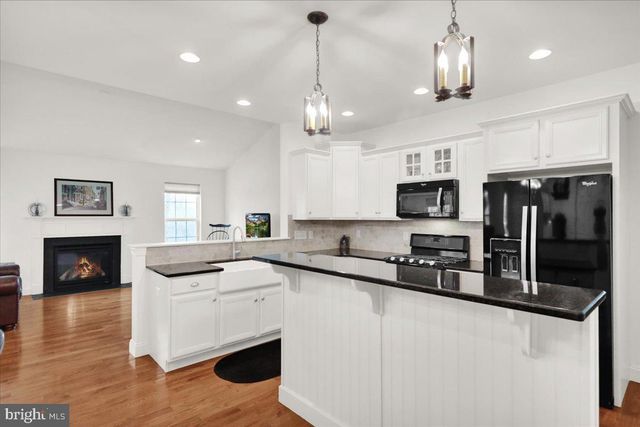 238 MERWOOD DR, Morgantown, PA 19543