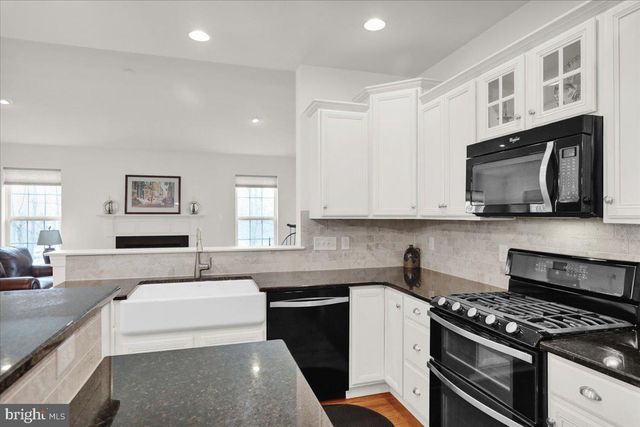 238 MERWOOD DR, Morgantown, PA 19543