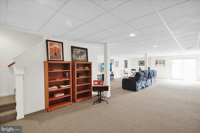 238 MERWOOD DR, Morgantown, PA 19543
