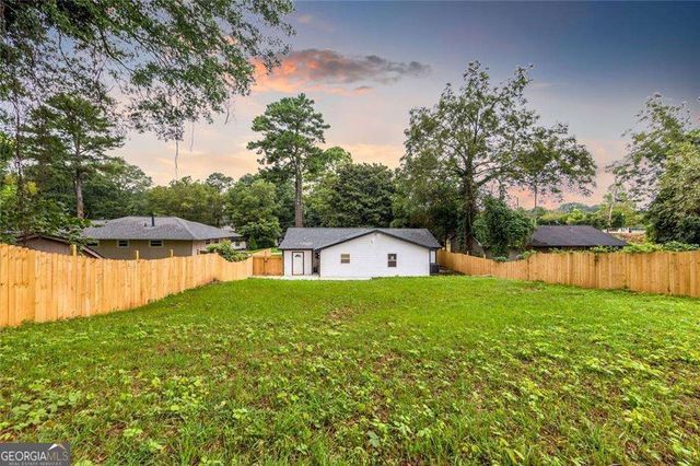 2715 Ellen Way, Decatur, GA 30032