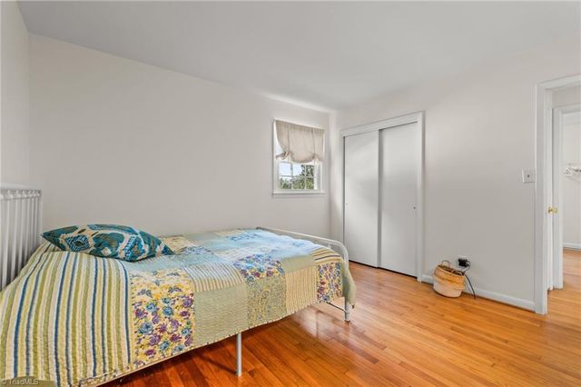 115 Flintfield Drive, Winston-salem, NC 27103