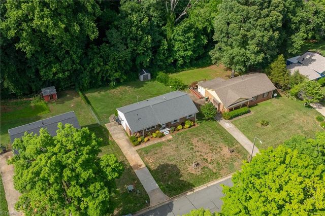 115 Flintfield Drive, Winston-salem, NC 27103