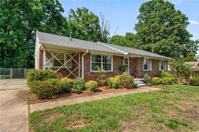 115 Flintfield Drive, Winston-salem, NC 27103