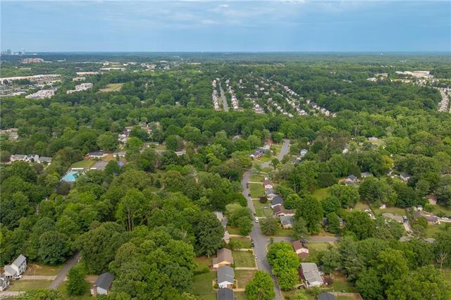 115 Flintfield Drive, Winston-salem, NC 27103