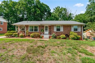 115 Flintfield Drive, Winston-salem, NC 27103