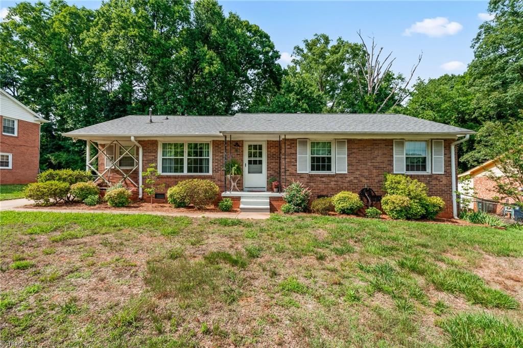 115 Flintfield Drive, Winston-salem, NC 27103