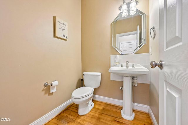 1606 Kelvington Place, Apex, NC 27502