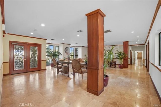 17914 Magnolia Boulevard 127, Encino, CA 91316