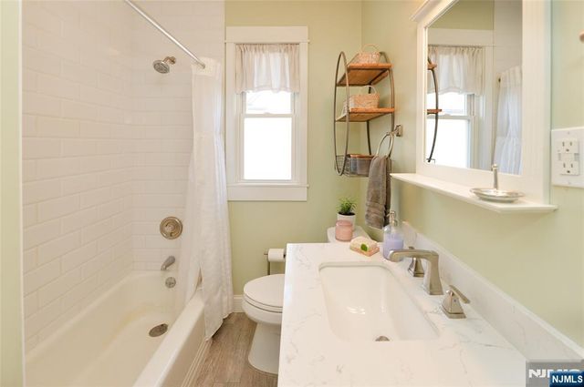 60 Rea Avenue, Hawthorne, NJ 07506