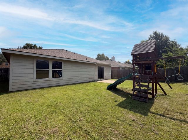 9100 Chisholm Trail, Cross Roads, TX 76227