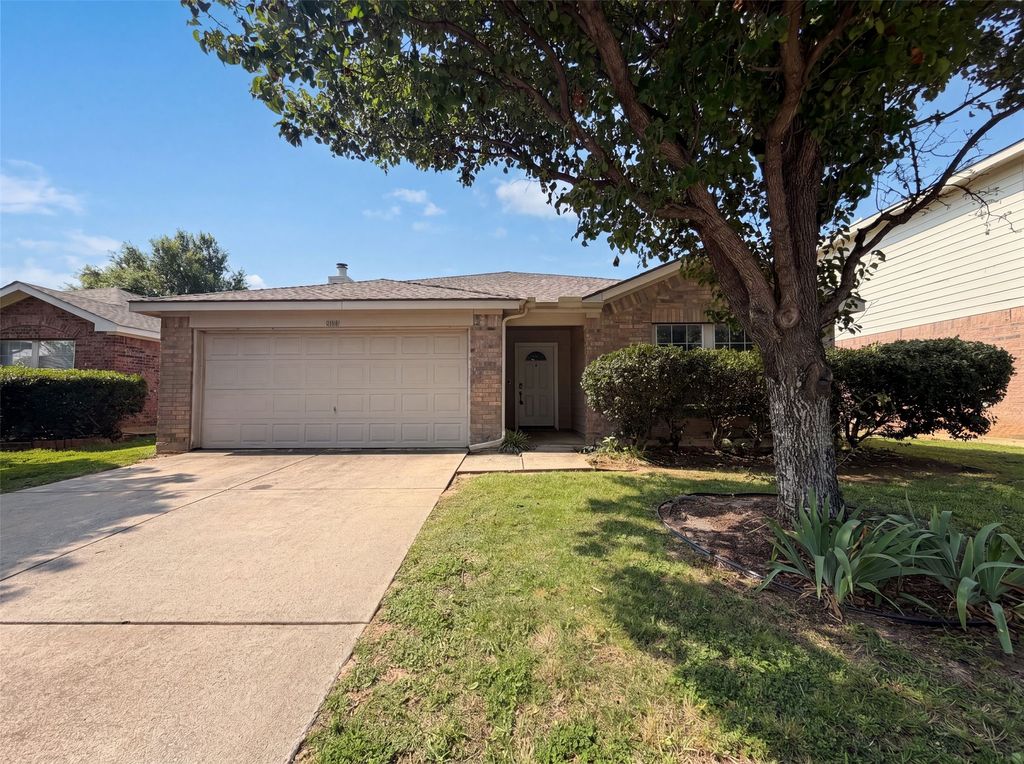 9100 Chisholm Trail, Cross Roads, TX 76227