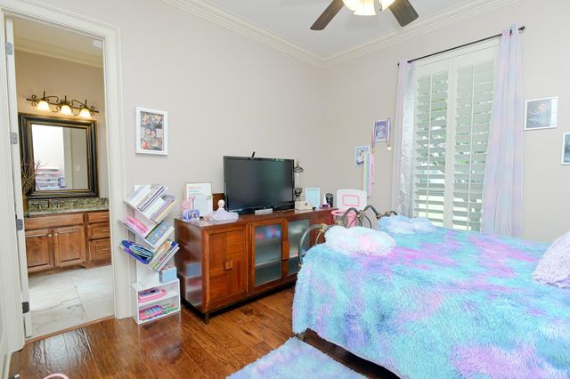 187 Regal Row, Houma, LA 70360