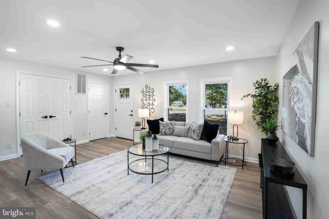 26175 INDEPENDENCE DR, Mechanicsville, MD 20659
