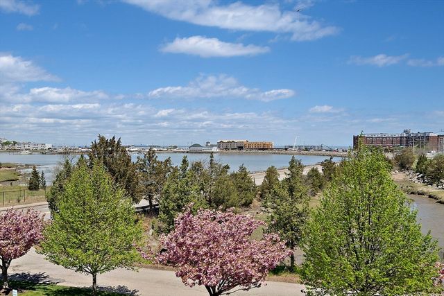 155 George Washington Blvd 306, Hull, MA 02045