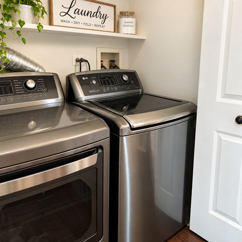 2109 CAMDEN Lane 2109, Hanover Park, IL 60133
