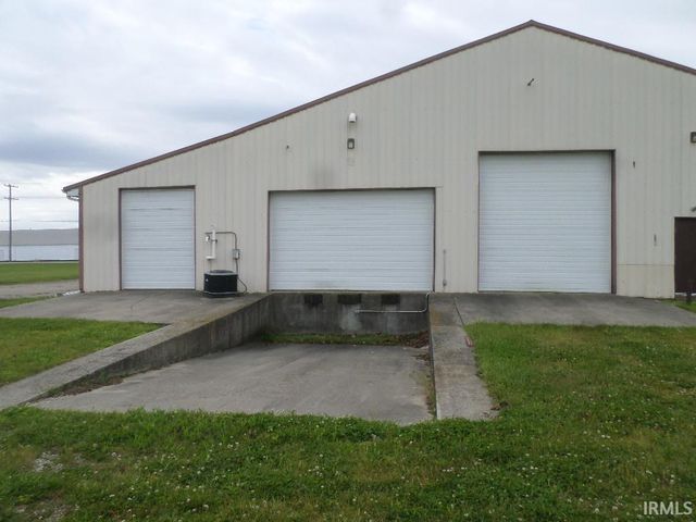 1202 E 4th Street, Rochester, IN 46975