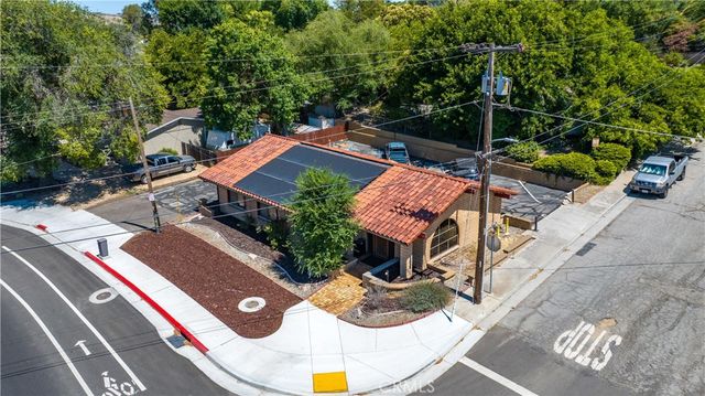 607 Creston, Paso Robles, CA 93446