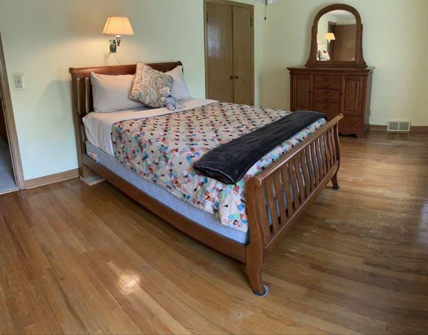 4207 Bainbridge Street, Monona, WI 53716