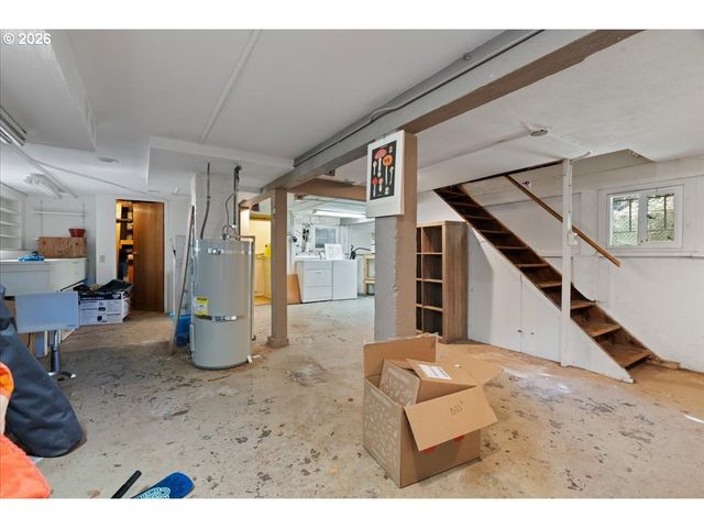 2616 Se PINE St, Portland, OR 97214