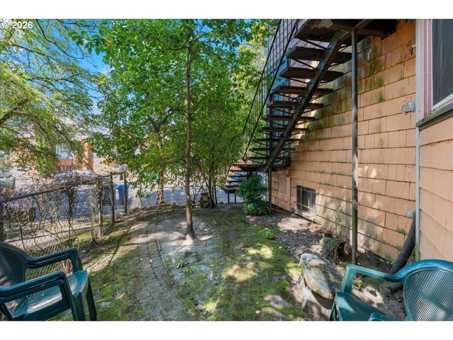 2616 Se PINE St, Portland, OR 97214