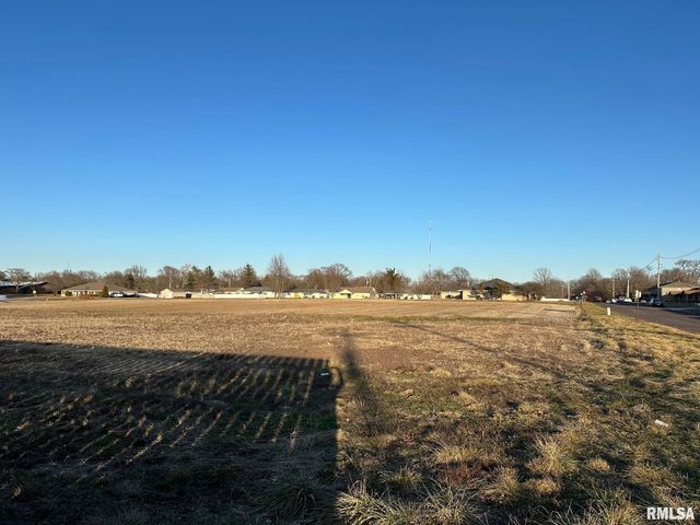 015 HARRIS Road, East Peoria, IL 61611