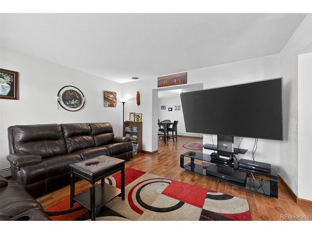 206 S Main St, Fort Morgan, CO 80701