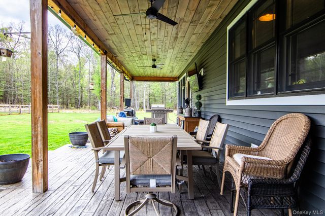 240 Sinsabaugh Road, Pine Bush, NY 12566